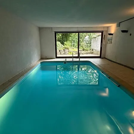 Mit Eigenem Pool Und Finnischer Sauna In * Witten