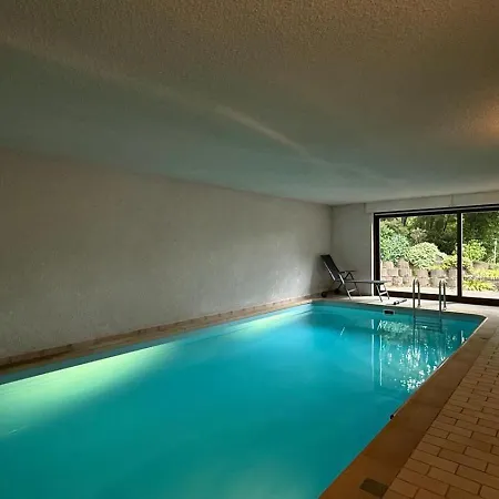 Mit Eigenem Pool Und Finnischer Sauna In Appartement *