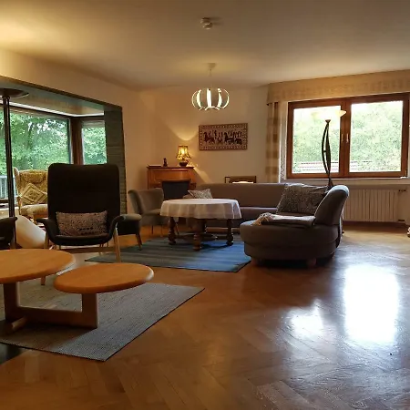 Mit Pool Und In Апартаменты Виттен