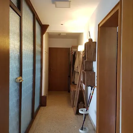 Daire Mit Pool Und In *