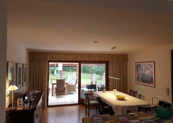 Mit Pool Und In * 威滕